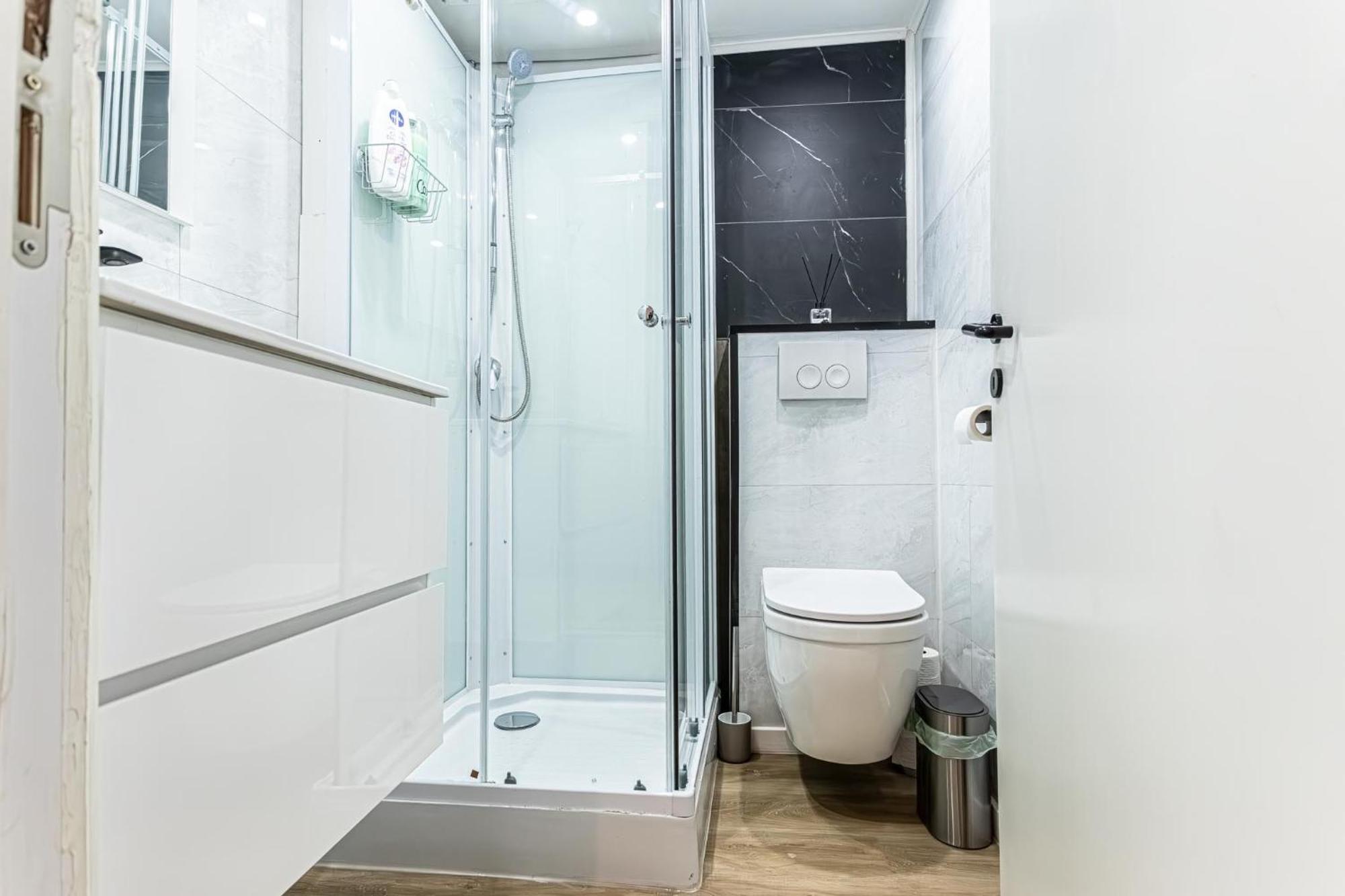 Spacious Shared 5Br Apt In The Heart Of Gent Exterior foto